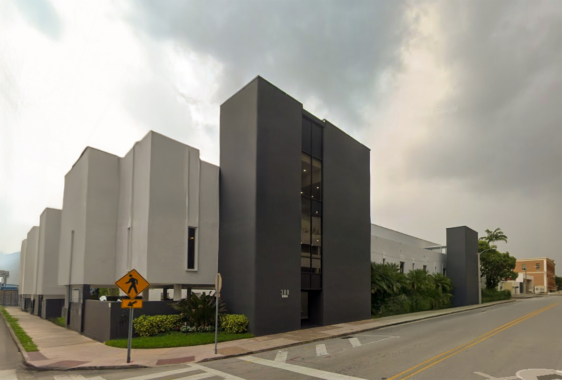 300 Sevilla Building